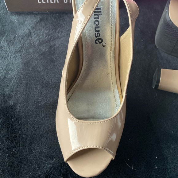 HIGH HEELS FOR SALE - Picture 3 of 4